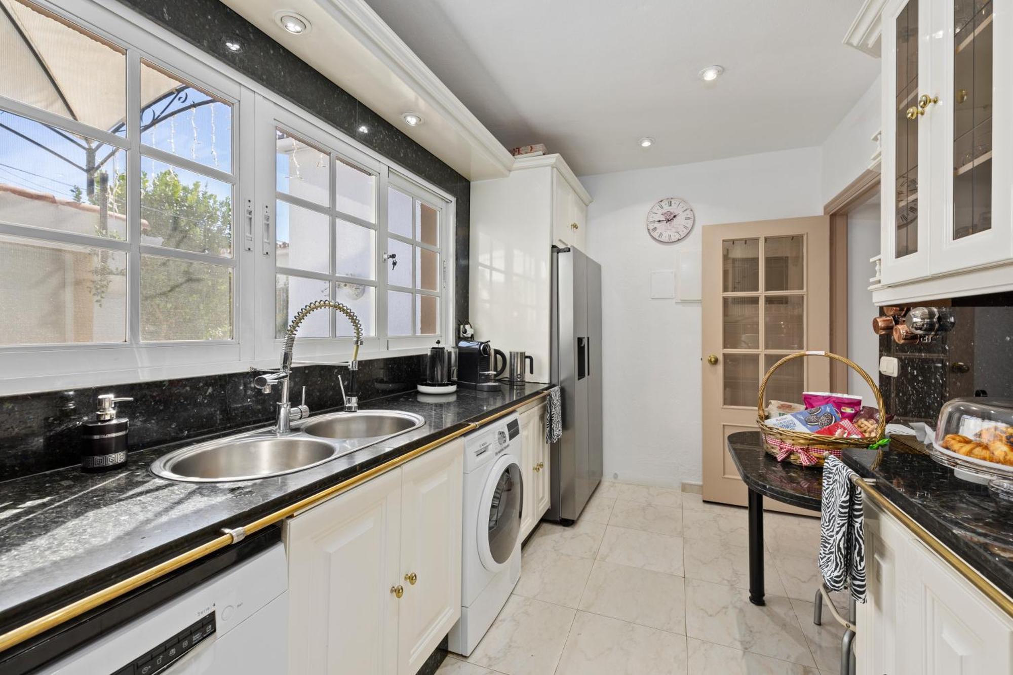 Villa Casacara Marbella Beachside Costabella -Spain Eksteriør bilde